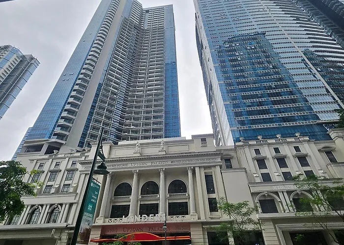 Lovely In The Heart Of Uptown Bgc - Soleil Pacific Apartment *