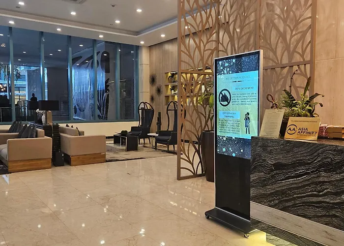 Lovely In The Heart Of Uptown Bgc - Soleil Pacific Apartment *