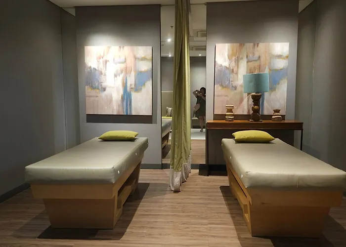 Lovely In The Heart Of Uptown Bgc - Soleil Pacific Apartment