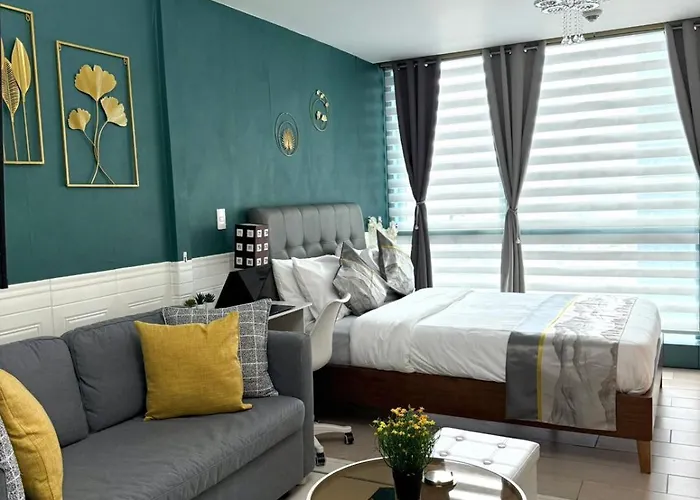 Lovely In The Heart Of Uptown Bgc - Soleil Pacific *