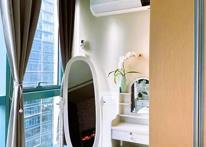 Lovely In The Heart Of Uptown Bgc - Soleil Pacific Apartment *