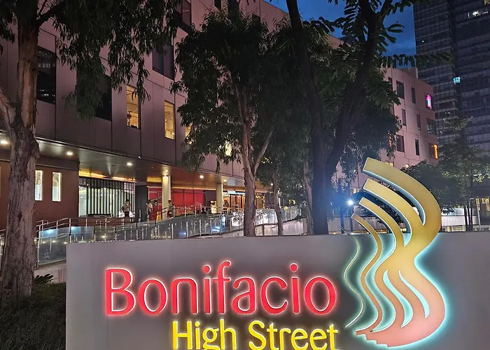 Lovely In The Heart Of Uptown Bgc - Soleil Pacific Apartment *